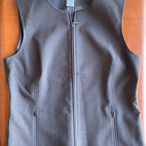Vintage Ann Taylor LOFT vest, size 6 - Picture 4 of 8